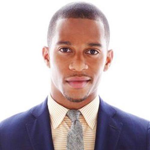 Victor Cruz headshot