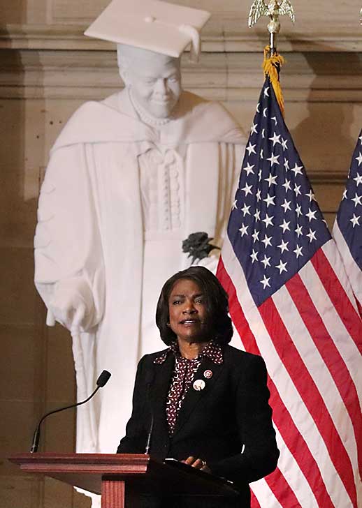 Val Demings photo 3