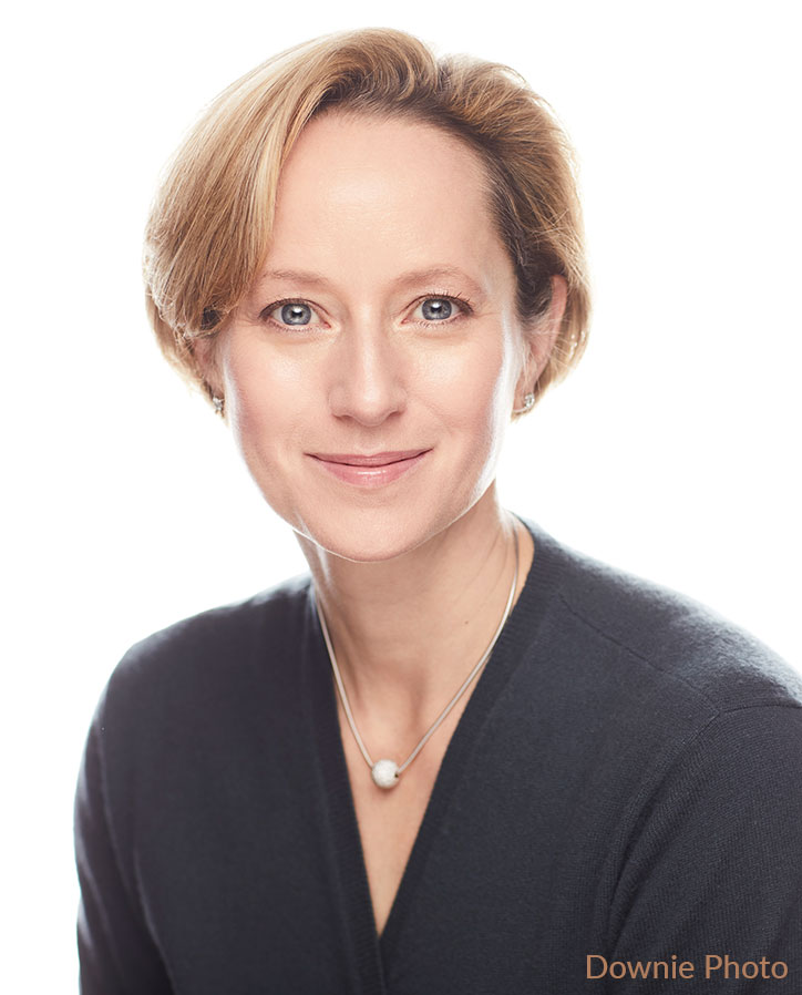 Dr. Lisa Damour headshot Dr. Lisa Damour headshot