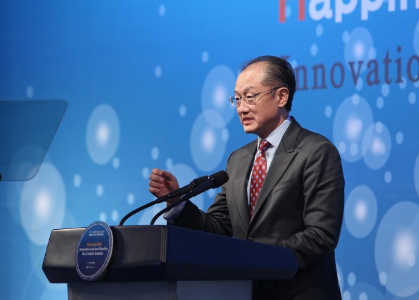 <p><strong>Dr. Jim Yong Kim speaks on technology, governance, and politics</strong></p>