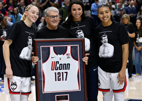 <p><strong>Geno Auriemma, winningest coach in NCAA college basketball history</strong> </p>